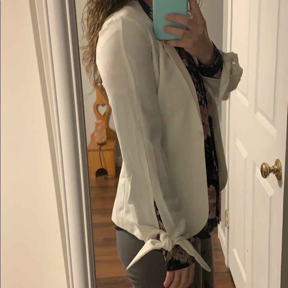 White Blazer - Picture 2 of 2